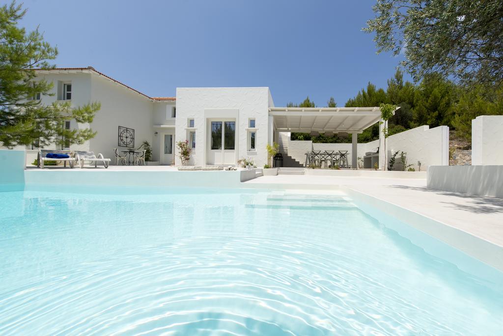 Anemolia Villas With Private Pools Near The Most Beautiful Beaches Of Alonissos Isomata Eksteriør bilde